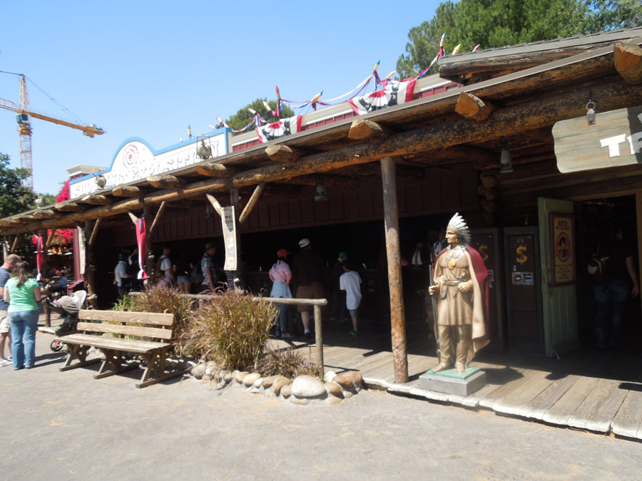 Disneyland Frontierland Shooting Gallery